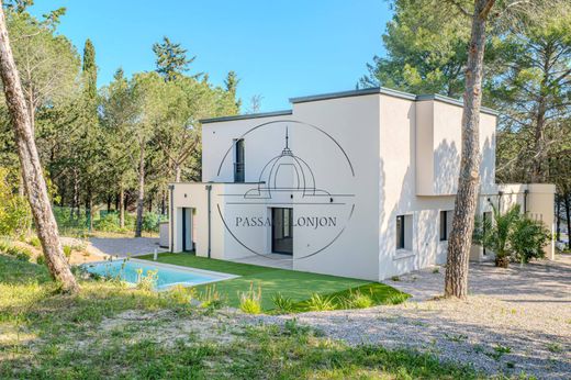 Luxe woning in Nézignan-l'Évêque, Hérault