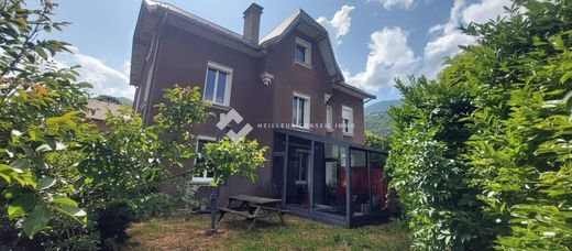 Luxury home in Saint-Jean-de-Maurienne, Savoy