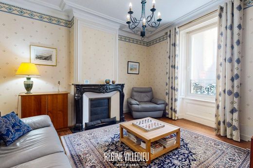 Casa di lusso a Cherbourg-Octeville, Manica