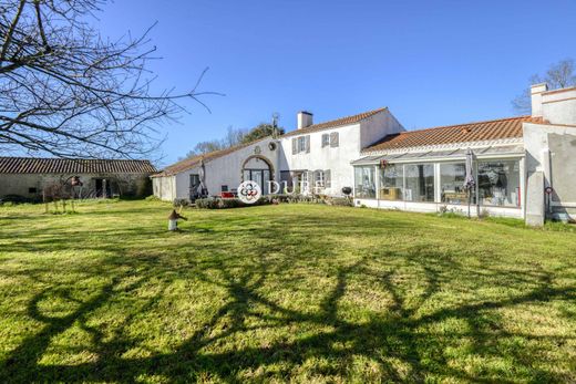 Luxury home in Sallertaine, Vendée