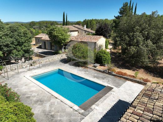 Luxury home in Ménerbes, Vaucluse