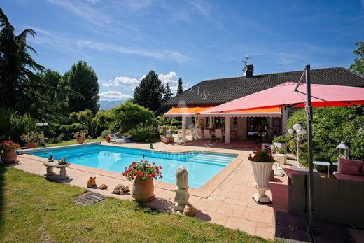 Luxury home in Prévessin-Moëns, Ain