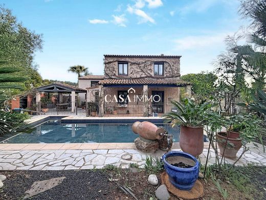 منزل ﻓﻲ Hyères, Var