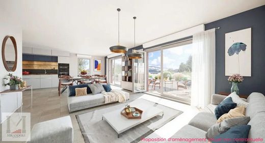 Apartment / Etagenwohnung in Nizza, Alpes-Maritimes