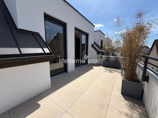 Piso / Apartamento en Eckbolsheim, Bajo Rin