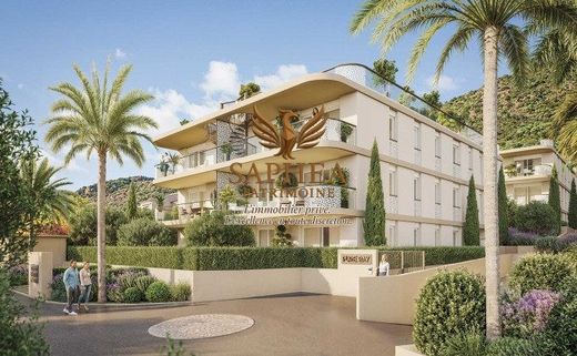Apartment / Etagenwohnung in Le Lavandou, Var