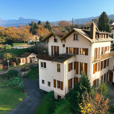 Casa di lusso a Neuvecelle, Alta Savoia