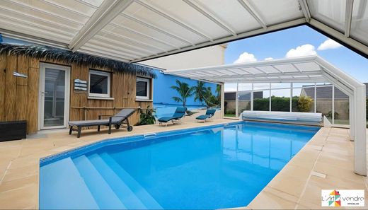 Roye, Sommeの高級住宅