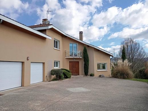 Maison de luxe à Ambérieu-en-Bugey, Ain