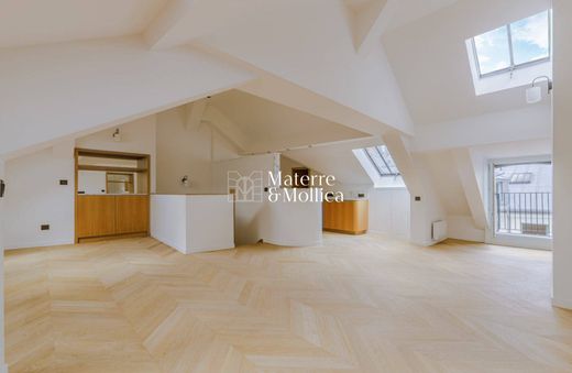 Apartment / Etagenwohnung in Saint-Germain, Odéon, Monnaie, Paris