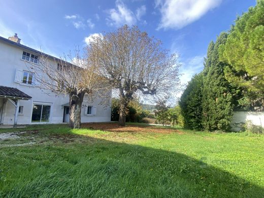 Casa di lusso a Neuville-sur-Saône, Rhône