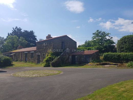 豪宅  La Garnache, Vendée