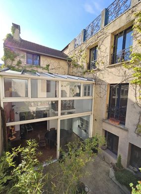 Luxury home in Puteaux, Hauts-de-Seine