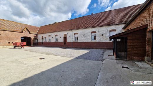 Luxury home in Huclier, Pas-de-Calais