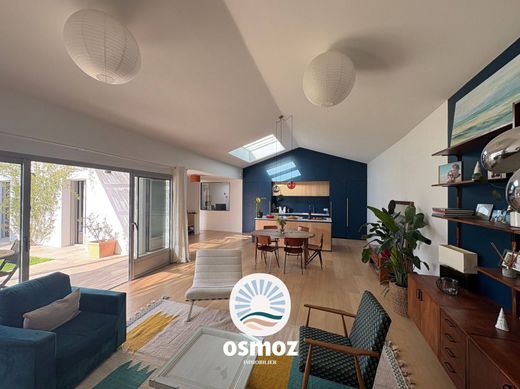 Luxury home in La Rochelle, Charente-Maritime