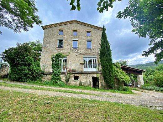 Casa di lusso a Mirabel-et-Blacons, Drôme