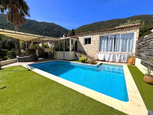 Luxury home in Cavalaire-sur-Mer, Var