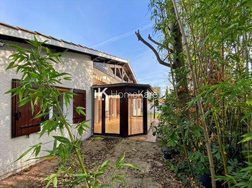 منزل ﻓﻲ Bruges, Gironde