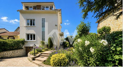 Luxury home in Enghien-les-Bains, Val d'Oise