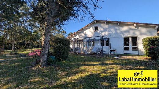Luxury home in Tarnos, Landes