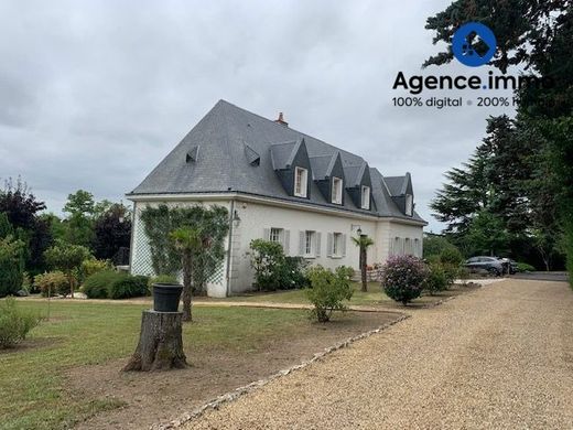 Saint-Cyr-sur-Loire, Indre-et-Loireの高級住宅