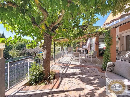 Luxury home in Nîmes, Gard