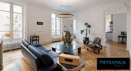 Apartment in Lyon, Rhône