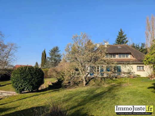 Luxury home in Aubergenville, Yvelines