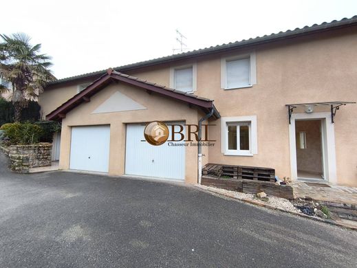 Жилой комплекс, Saint-Jean-de-Soudain, Isère