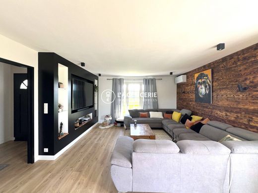 Luxury home in Briscous, Pyrénées-Atlantiques