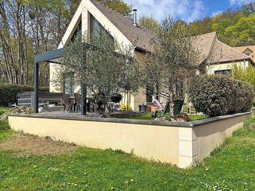 Luxury home in Châteaufort, Yvelines