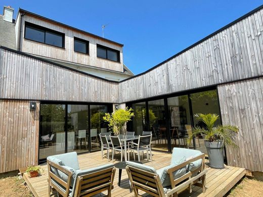 Maison de luxe à Plérin, Côtes-d'Armor