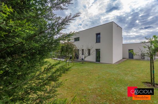 Luxus-Haus in Marly, Moselle