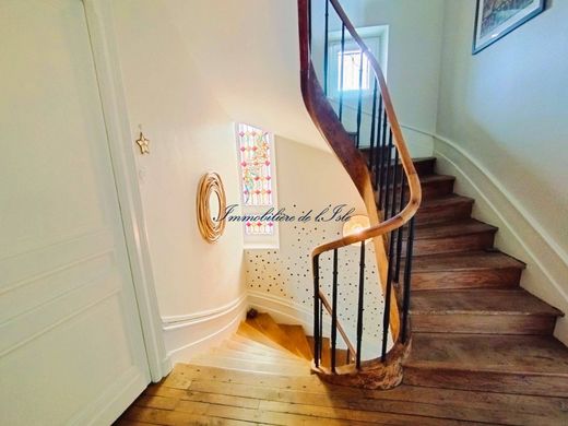 Luxus-Haus in Périgueux, Dordogne