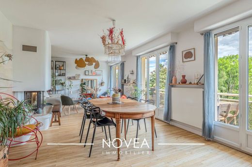Appartement à Collonges-au-Mont-d'Or, Rhône