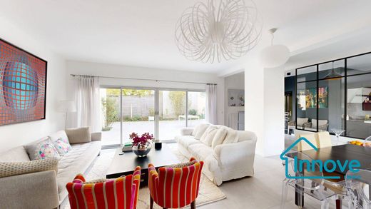 Luxury home in Le Chesnay, Yvelines
