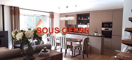 Appartement in Montauban-de-Luchon, Upper Garonne