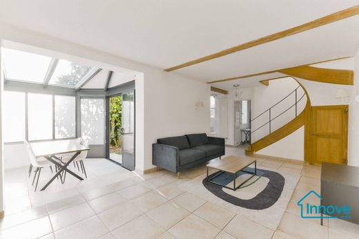 Casa di lusso a Viroflay, Yvelines