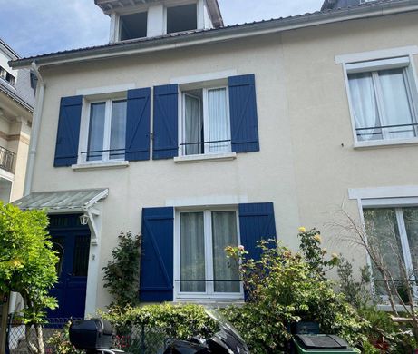 Luxury home in Clamart, Hauts-de-Seine