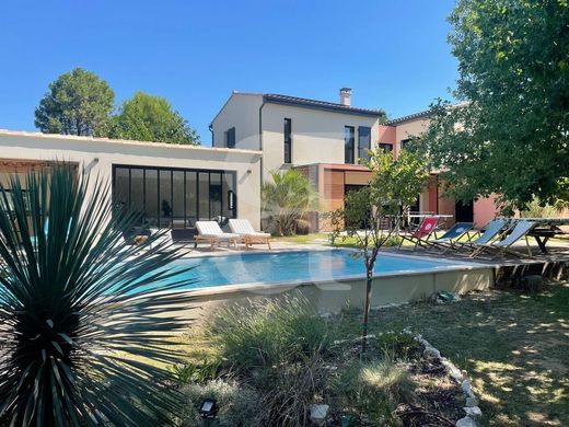 Maison de luxe à Sainte-Cécile-les-Vignes, Vaucluse