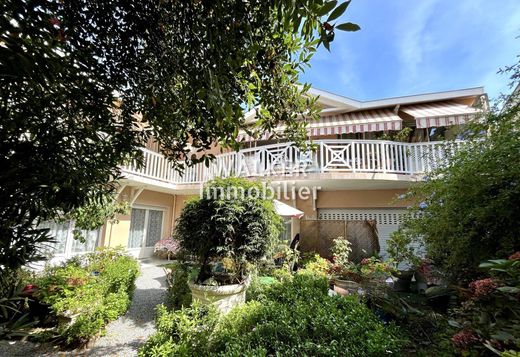 Casa de lujo en Arcachon, Gironda