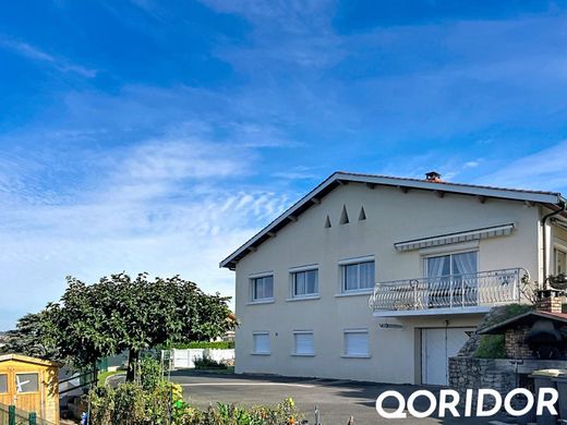 豪宅  Éveux, Rhône