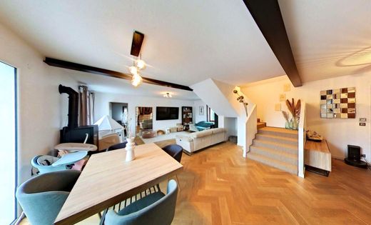 Luxe woning in Les Clayes-sous-Bois, Yvelines