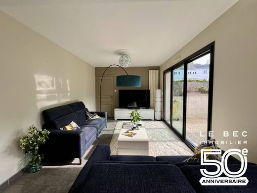 Apartment in Vannes, Morbihan