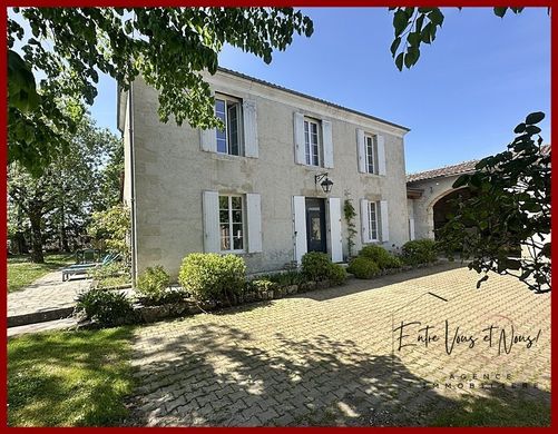 Luxury home in Langon, Gironde