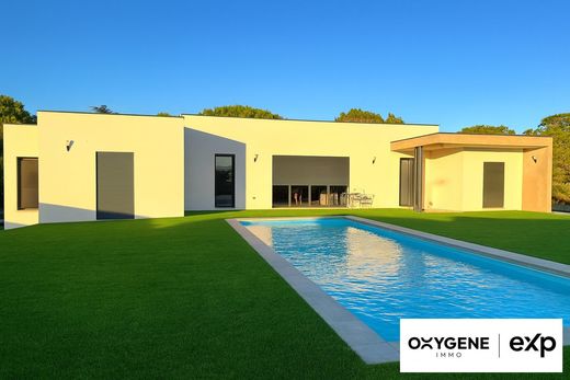Luxury home in Perpignan, Pyrénées-Orientales