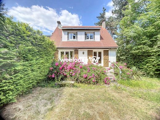 Luxury home in Palaiseau, Essonne