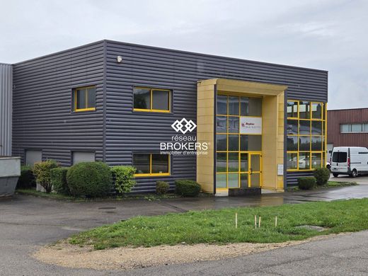 مكتب ﻓﻲ Arbent, Ain