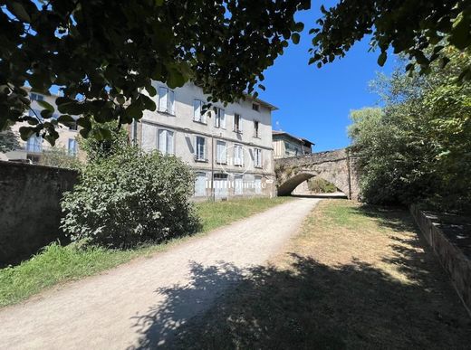 Limoges, Haute-Vienneのアパートメント・コンプレックス