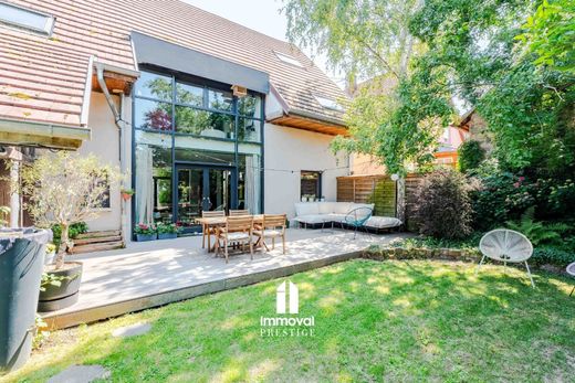 호화 저택 / Holtzheim, Bas-Rhin